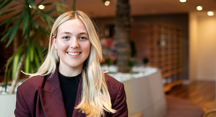 Ruby Stockham winner of Female Student in Planning Award.